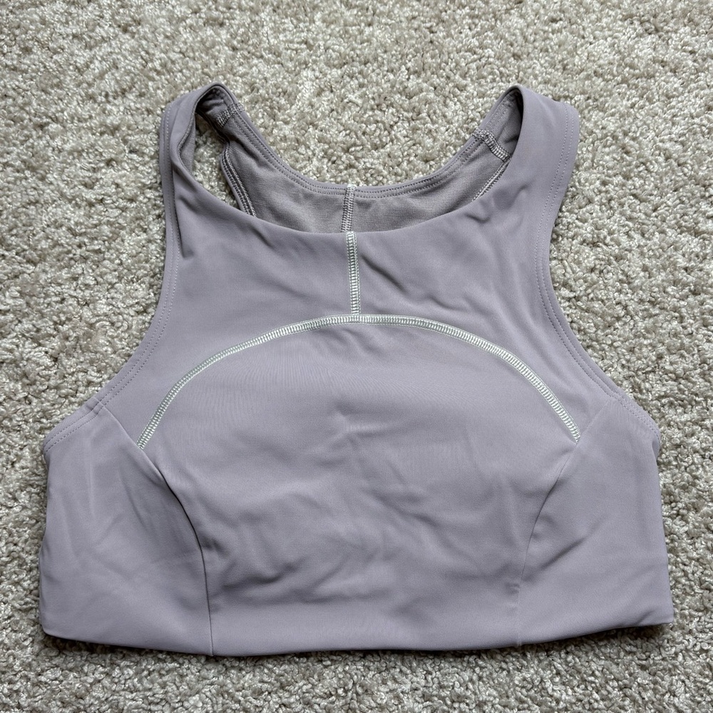 Lululemon Tough Train High-Neck Bra *Medium Support, C/D Cup